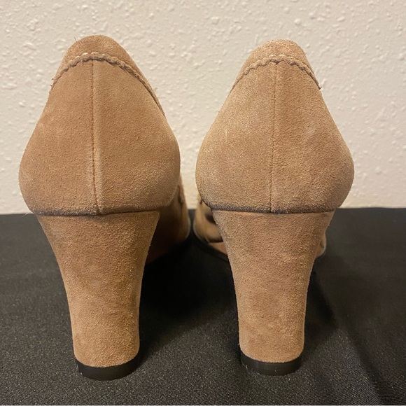 Alexandra Bartlett | Tan Oxford Leather Wedges 8 - Picture 4 of 5